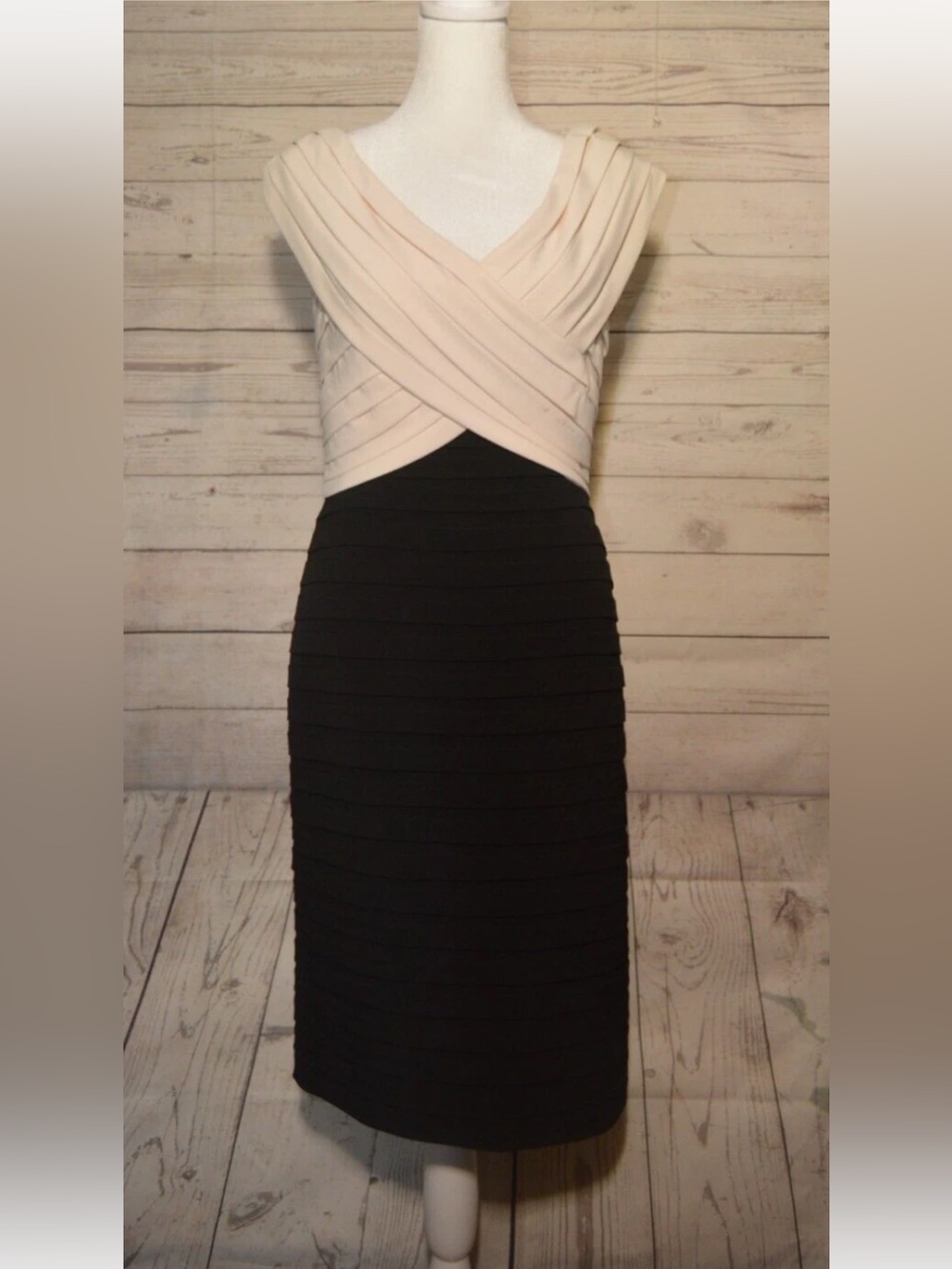 Tadashi Collection Women's Size Small Cream and Black Bandage Dress
